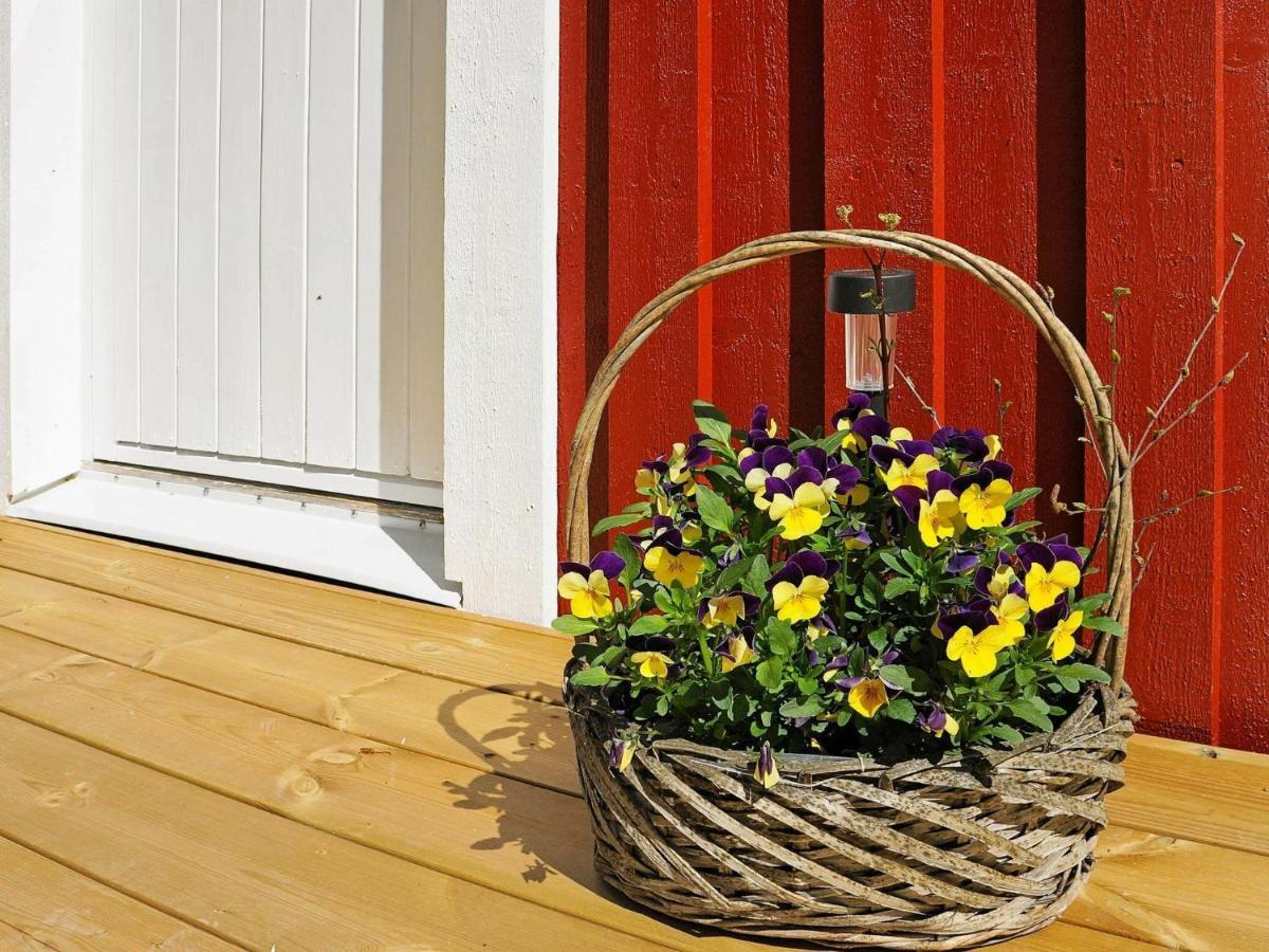 4 Person Holiday Home In Hen N Nösund Exteriér fotografie