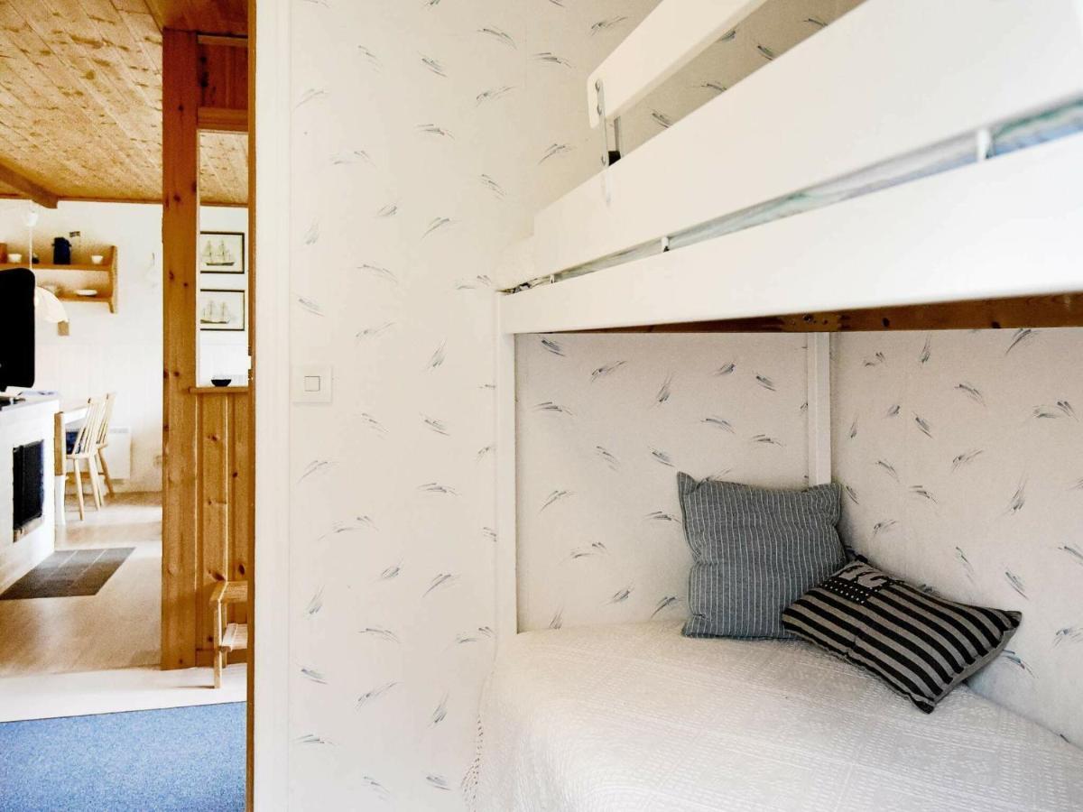 4 Person Holiday Home In Hen N Nösund Exteriér fotografie