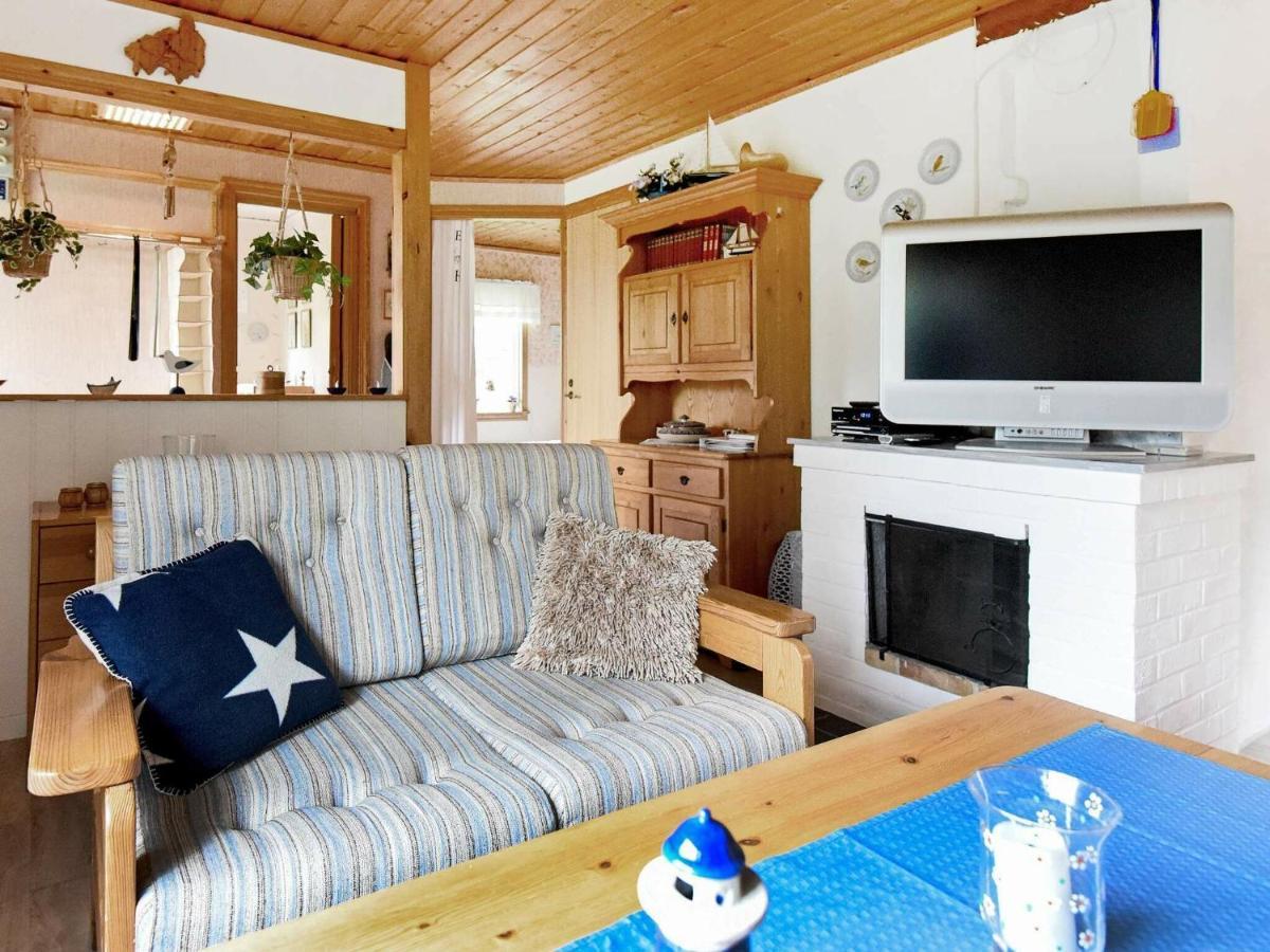 4 Person Holiday Home In Hen N Nösund Exteriér fotografie