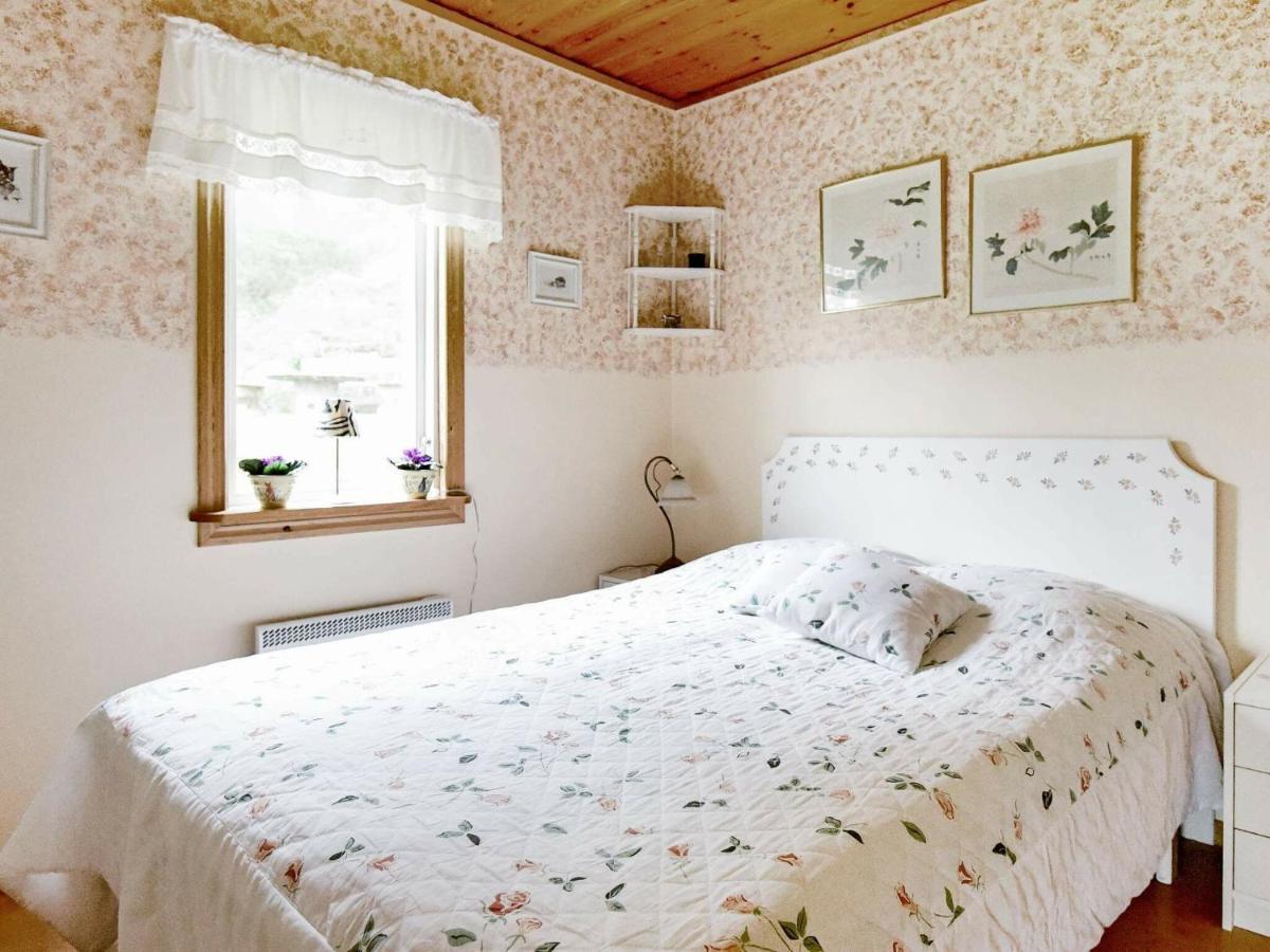 4 Person Holiday Home In Hen N Nösund Exteriér fotografie